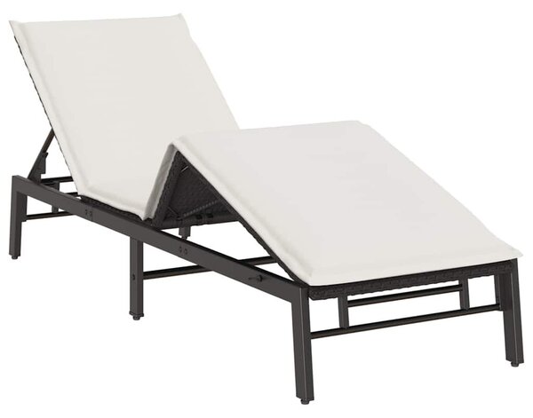 VidaXL fekete polyrattan napozóágy párnával