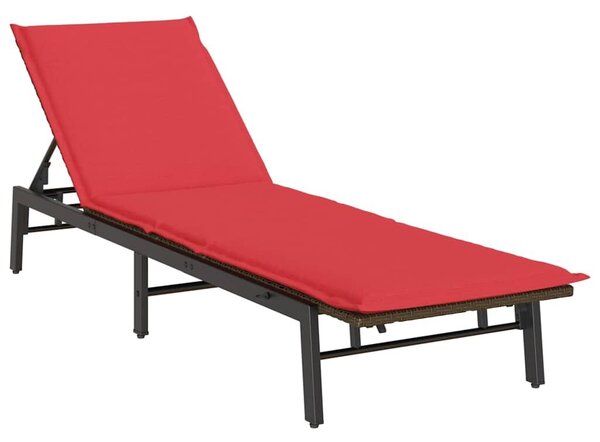 VidaXL barna polyrattan napozóágy párnával
