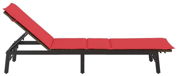 VidaXL barna polyrattan napozóágy párnával