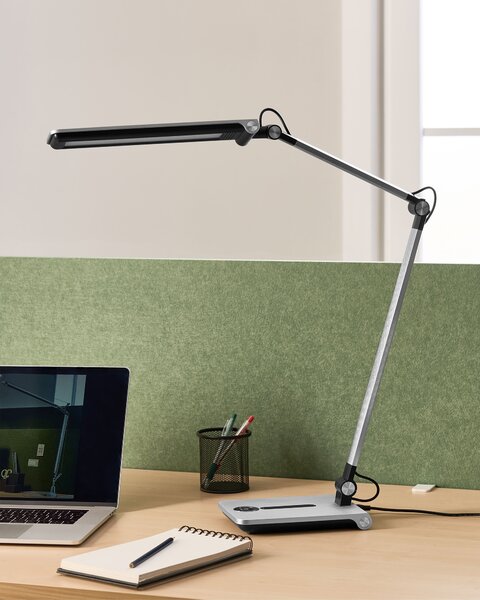 LED asztali lámpa AQUILA Dimmer funkcióval Ezüst