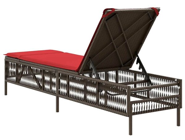 VidaXL barna polyrattan napozóágy párnával