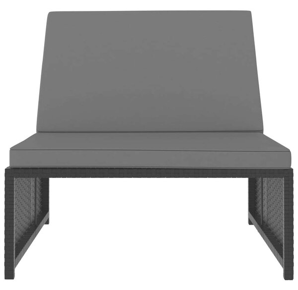 VidaXL 2 db fekete polyrattan napozóágy asztallal