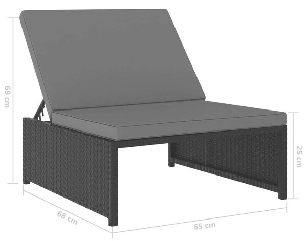 VidaXL 2 db fekete polyrattan napozóágy asztallal