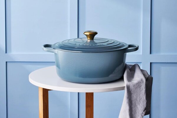 Le Creuset Signature Öntöttvas lábas Ø 24cm 4,2L - Kék