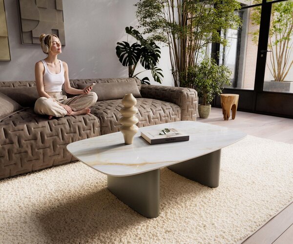DELIFE Dohányzóasztal Edge hajóformájú 120x70 cm kerámia onyx pearl ovada titán színű effektfinish