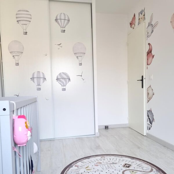 INSPIO - átragasztható textil matrica - Szürke hőlégballon falmatricák gyerekszobába