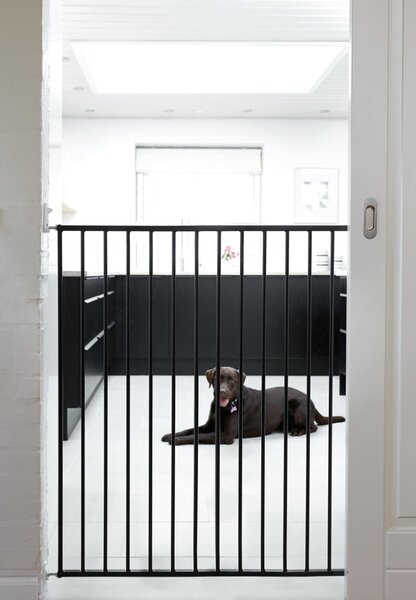 Pet Gate Streamline védőrács, fekete fém 63,5-107 cm