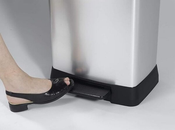 Pedal szemetes, 50 l - Curver