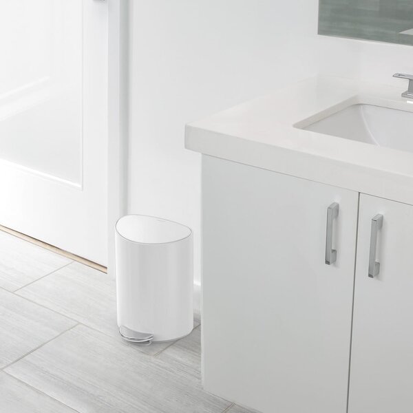 Fehér fém pedálos szemetes 6 l – simplehuman