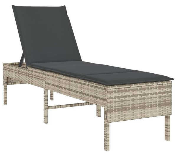 VidaXL világosszürke polyrattan napozóágy párnával 55x200x44 cm