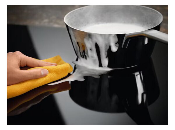 Electrolux Serie 600 EIV85453 Fekete Beépített 80 cm Zónás indukciós főzőlap 4 zóna