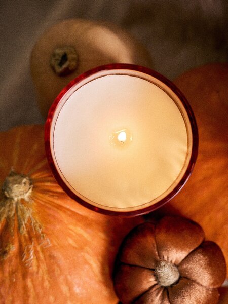 Sinsay - Üveg illatgyertya Pumpkin Harvest - rézvörös