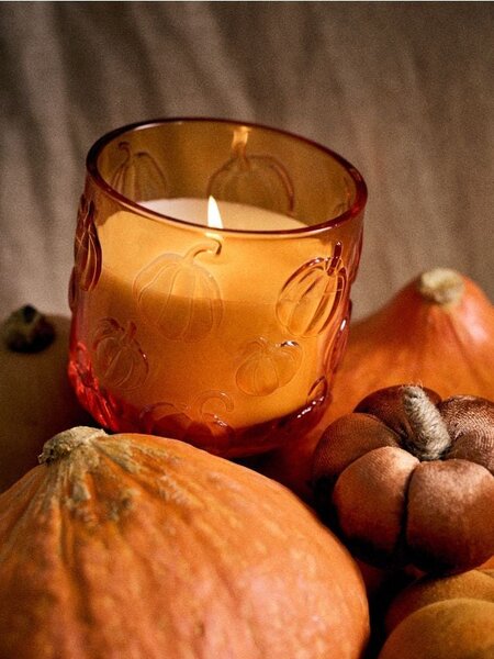 Sinsay - Üveg illatgyertya Pumpkin Harvest - rézvörös
