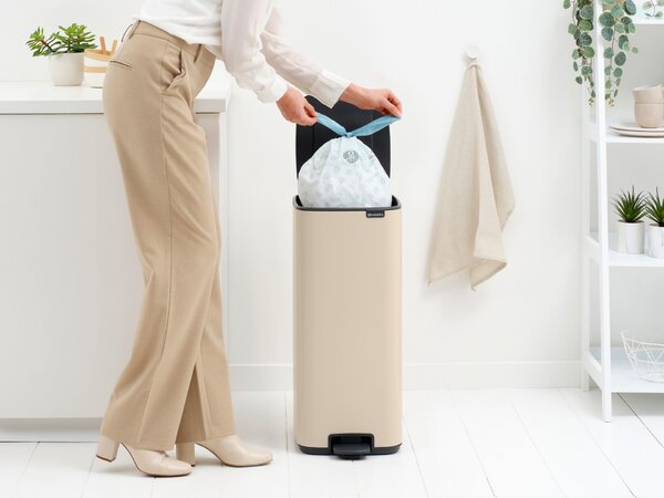 Brabantia Bo 30 literes pedálos fém szemetes - Bézs