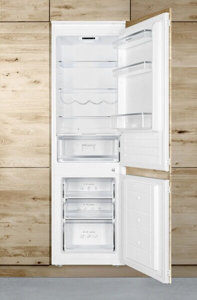 Amica BK3265.4UiAA Beépíthető alulfagyasztós hűtőszekrény 270L, M: 176,9cm, E energiaosztály