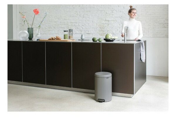 Brabantia NewIcon Pedal Bin 1001091, 20 L, Soft-Close, Non-Slip Base, Mineral Coating, Grey