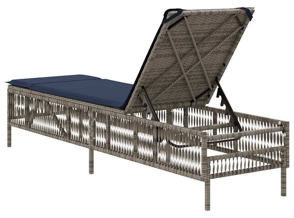 VidaXL szürke polyrattan napozóágy párnával