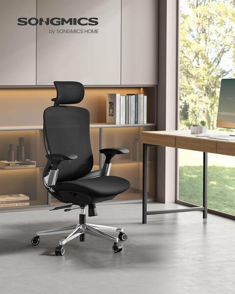 Ergonomikus, állítható irodai szék fejtámlával és deréktámasszal, 135°-os dönthetőség, max. 150 kg, 70x70x125 cm, fekete