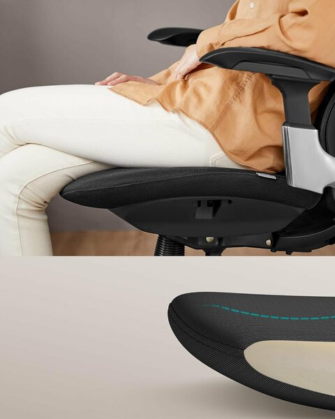 Ergonomikus, állítható irodai szék fejtámlával és deréktámasszal, 135°-os dönthetőség, max. 150 kg, 70x70x125 cm, fekete