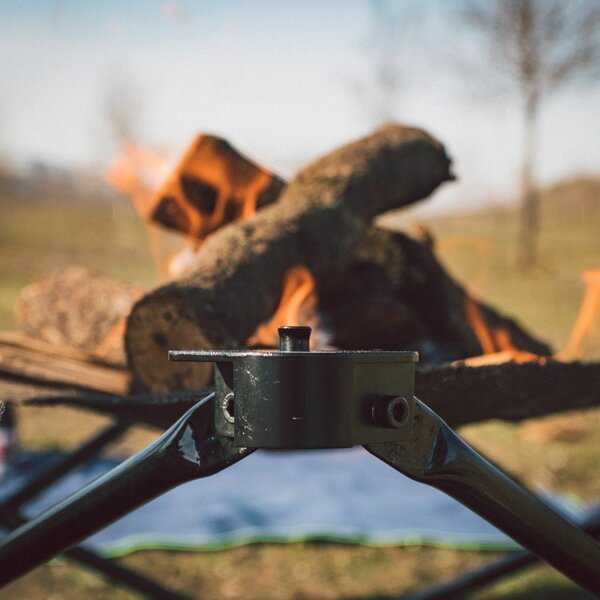 Összecsukható grill, DesignNest, Folding Fire BBQ + Campfire, fekete