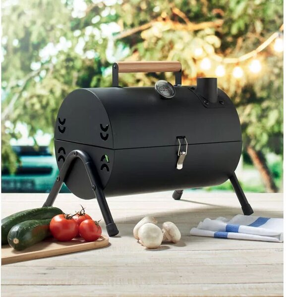 Hordozható grillsütő kéménnyel