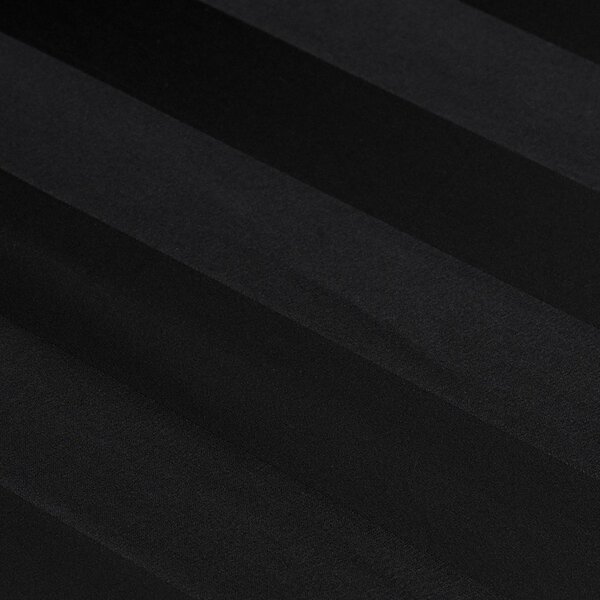Fekete gumis szatén lepedő 150x200 cm So Soft Satin Stripe – Catherine Lansfield