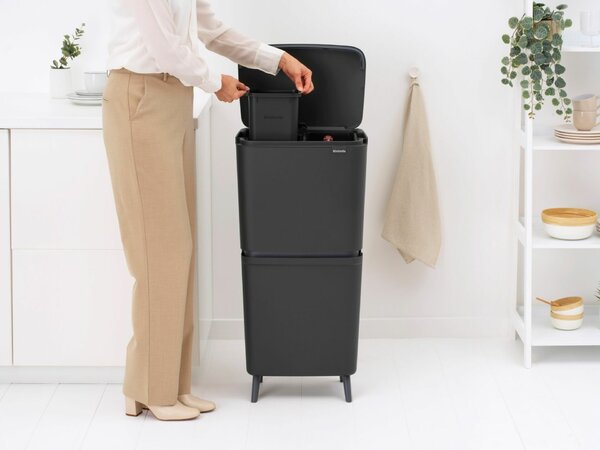 Brabantia SortUp Recycle Bin Hi 2 szintes szelektív hulladékgyűjtő torony lábakon, felhajtható fedéllel, 10+10+25L- J méret, műanyag, sötétszürke - 275043