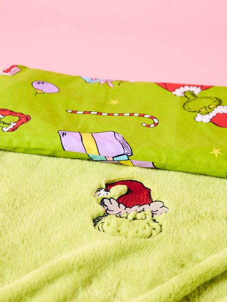 Sinsay - Gyermek karácsonyi pléd hímzéssel Grinch - zöldessárga