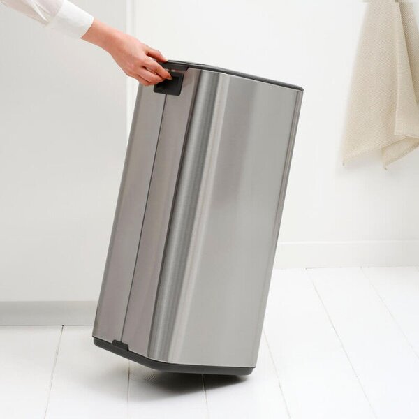 Szemétkosár Brabantia Bo Pedal 1010144, 30 L, Lágy zárás, Csúszásgátló talp, Ujjlenyomat-álló, Rozsdamentes acél/Matt
