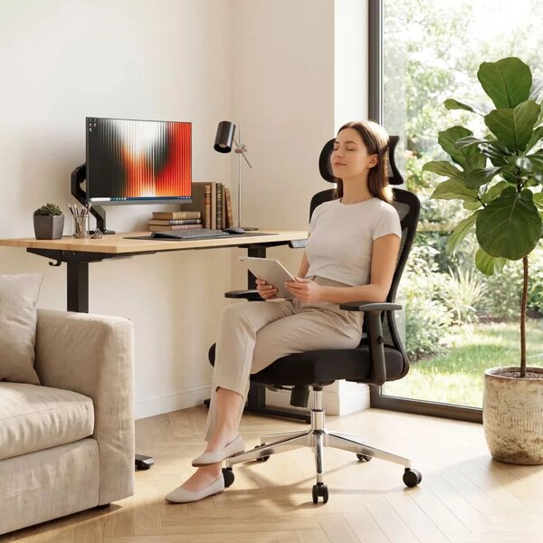Ergonomikus irodai forgószék, deréktámasszal, 2D háttámla hálós anyaggal, fekete