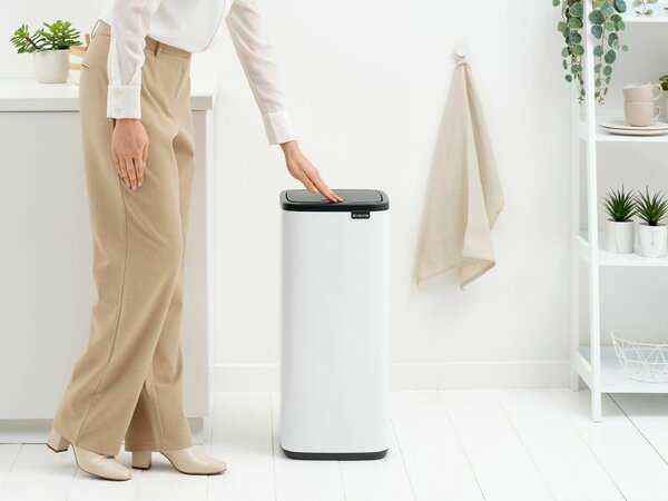 Szemétgyűjtő Brabantia Bo Touch 1010121, 30 L, Lágy és csendes nyitás, Nagy nyílás, Fehér