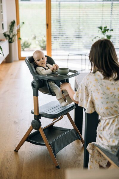 FreeON 2in1 babaöböl, etetőszék- szürke