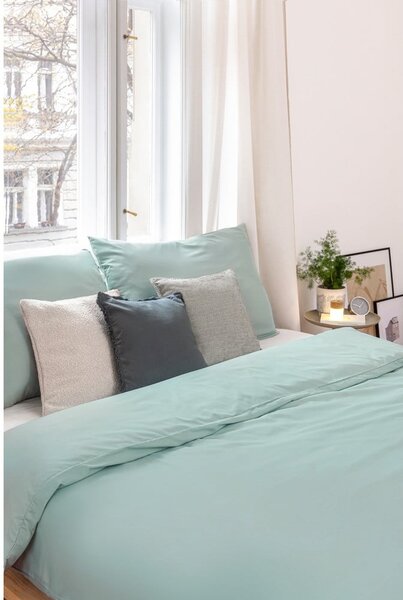 Zöld kétszemélyes mikroszatén ágyneműhuzat 200x200 cm Basic – Bonami Essentials