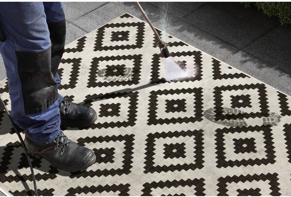 Malta fekete-krémszínű kültéri futószőnyeg, 80 x 250 cm - NORTHRUGS