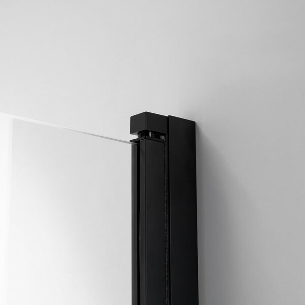 Stuxi Ravenna Black 120x140 összecsukható 3 szárnyú kádparaván 6 mm vastag vízlepergető biztonsági üveggel, fekete elemekkel