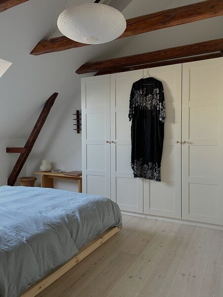 Borovi fenyő franciaágy ágyráccsal 160x200 cm Dock – Karup Design