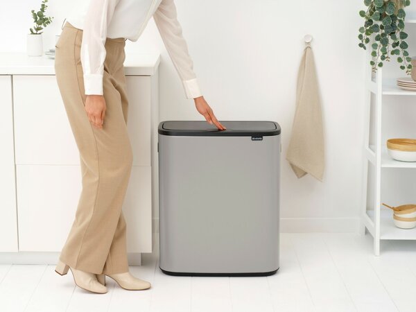 Brabantia Bo Touch Bin nyomófedeles hulladékgyűjtő XXL, padlón álló, műanyag tartály, 2x30L - O méret, acél, hamvasszürke - 255045