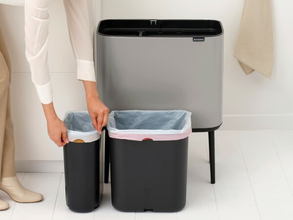 Brabantia Bo Touch Bin nyomófedeles szelektív hulladékgyűjtő, magasított, lábakon álló, műanyag tartály, 11+23L - X+J méret, acél, hamvasszürke - 255007