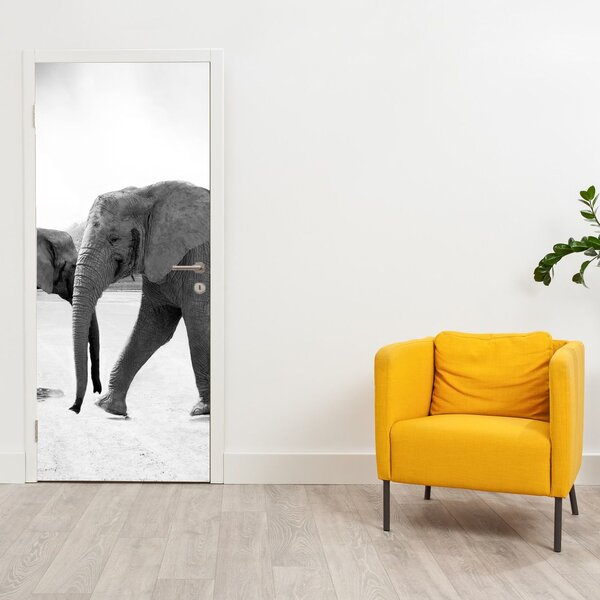Fotótapéta ajtóra - Fekete-fehér elefántok (95x205cm)