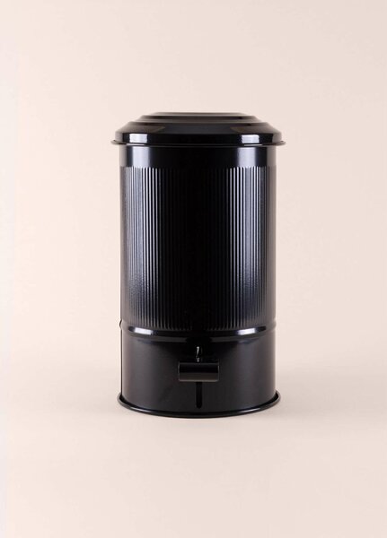 L'essential Maison Bin Black STP0007