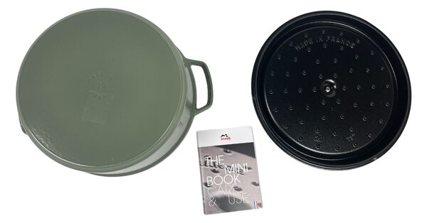 STAUB Öntöttvas főzőedény, zománcozott, 28 cm/6,7 liter, Cocotte Ronde kerek, Eukaliptusz zöld (71)