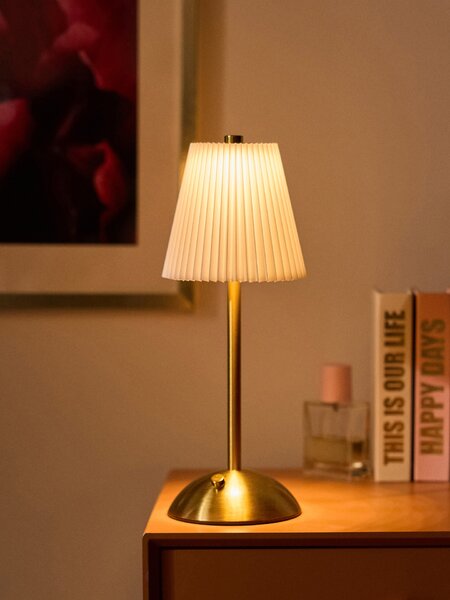 Sinsay - Elegáns LED asztali lámpa pliszírozott lámpaernyővel - arany