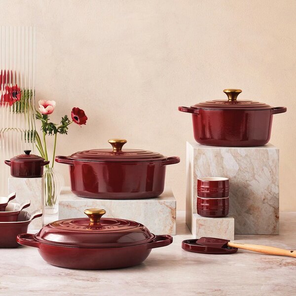 Le Creuset Signature kerek Öntöttvas Sütőtál 31cm - Bordó