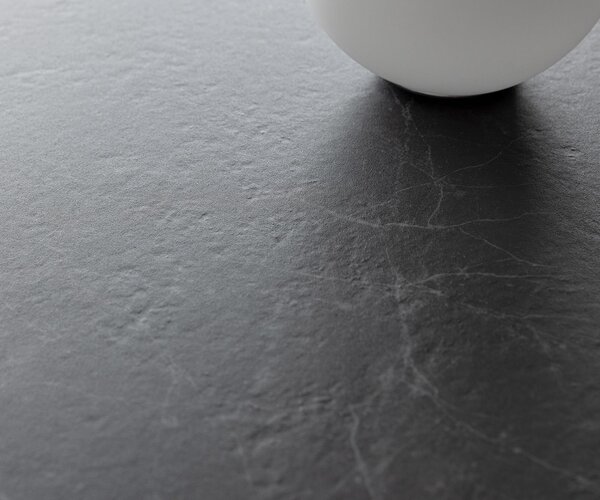 DELIFE Konzolasztal Edge hajóformájú 140x40 cm Laminam® Nero Greco antracit Velio fém fekete