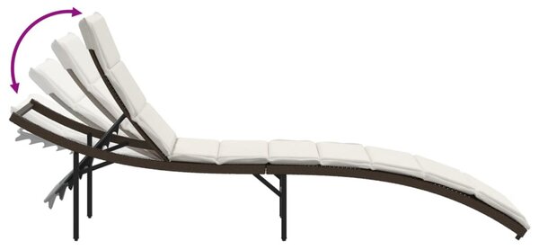 2 db barna polyrattan napozóágy párnával