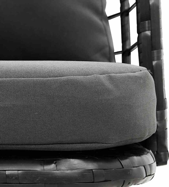 2 db fekete polyrattan kerti szék párnával
