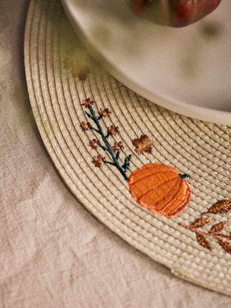 Sinsay - Fonott teríték tök mintával - bézs