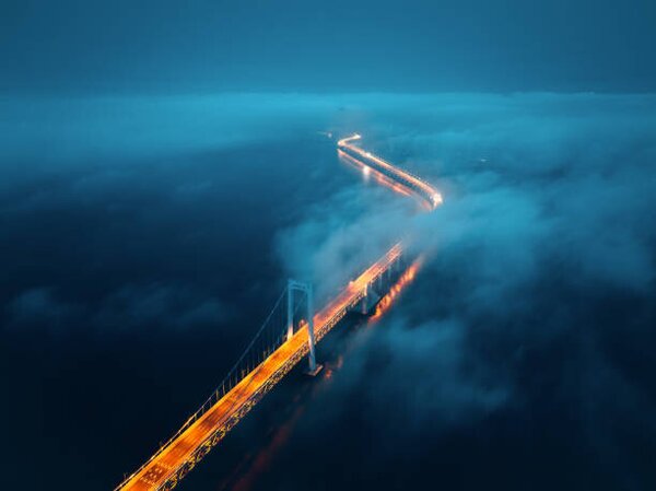 Művészeti fotózás A cross-sea bridge in the fog at night, shunli zhao, (40 x 30 cm)