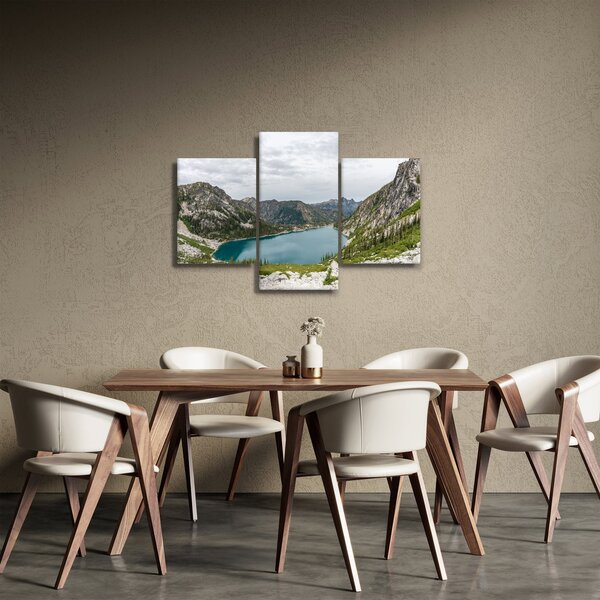 A hegyekben lévő tó képe (90x60 cm)