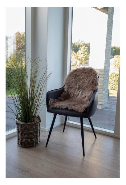 Barna szintetikus szőrme szőnyeg 50x85 cm – House Nordic